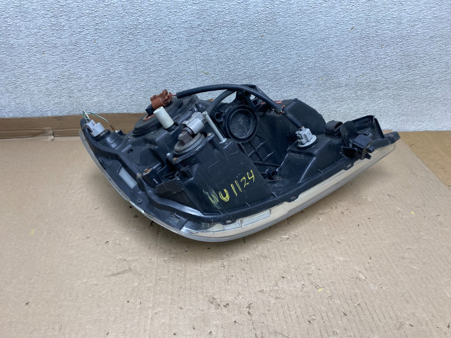 1999 to 2003 Lexus RX300 Left Driver LH Headlight Halogen U1124 DW10