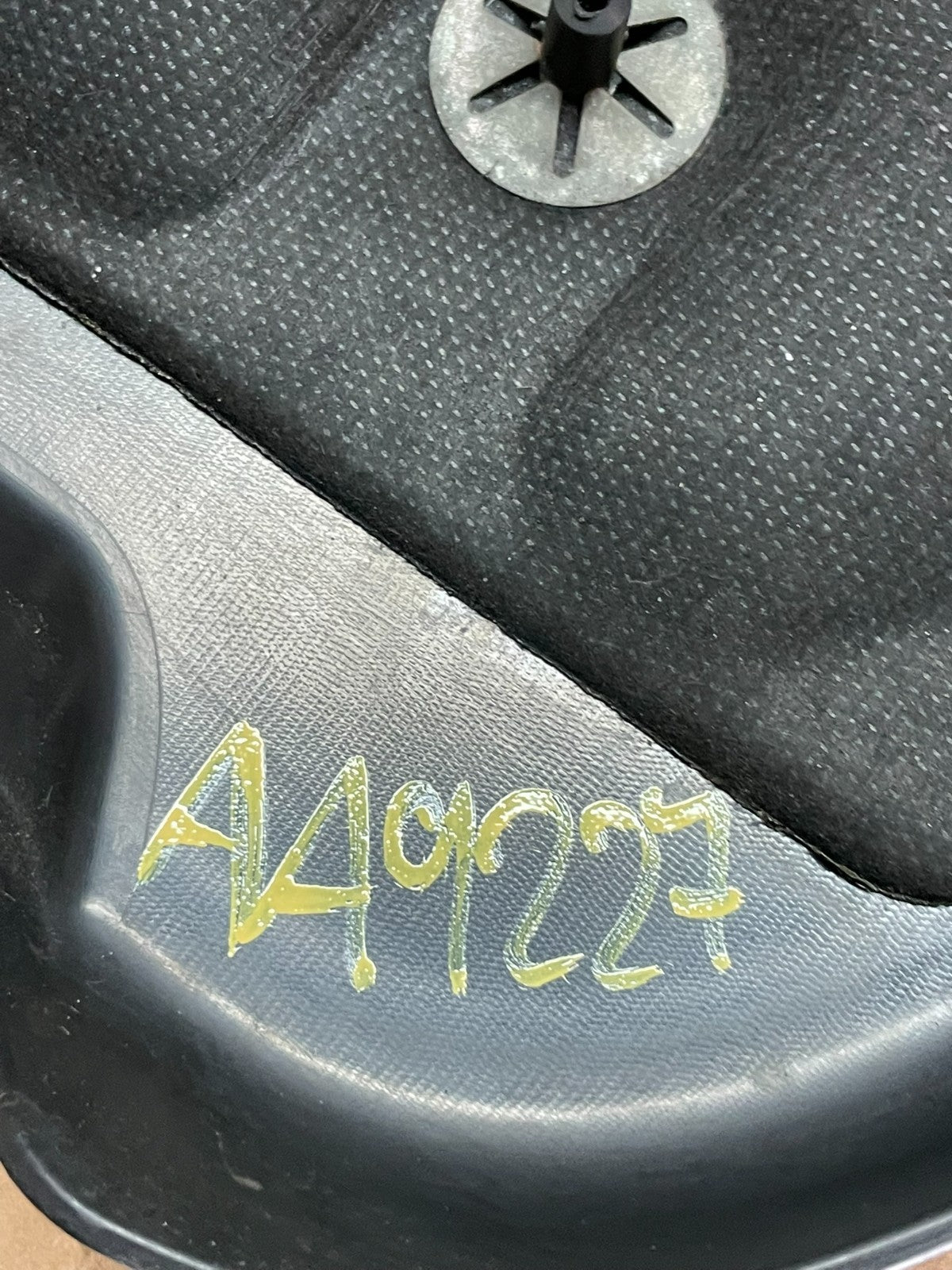 2013-2014 Malibu 12-16 LACROSSE 12-17 Regal 2.4L Engine Motor Cover AA9227 DG9