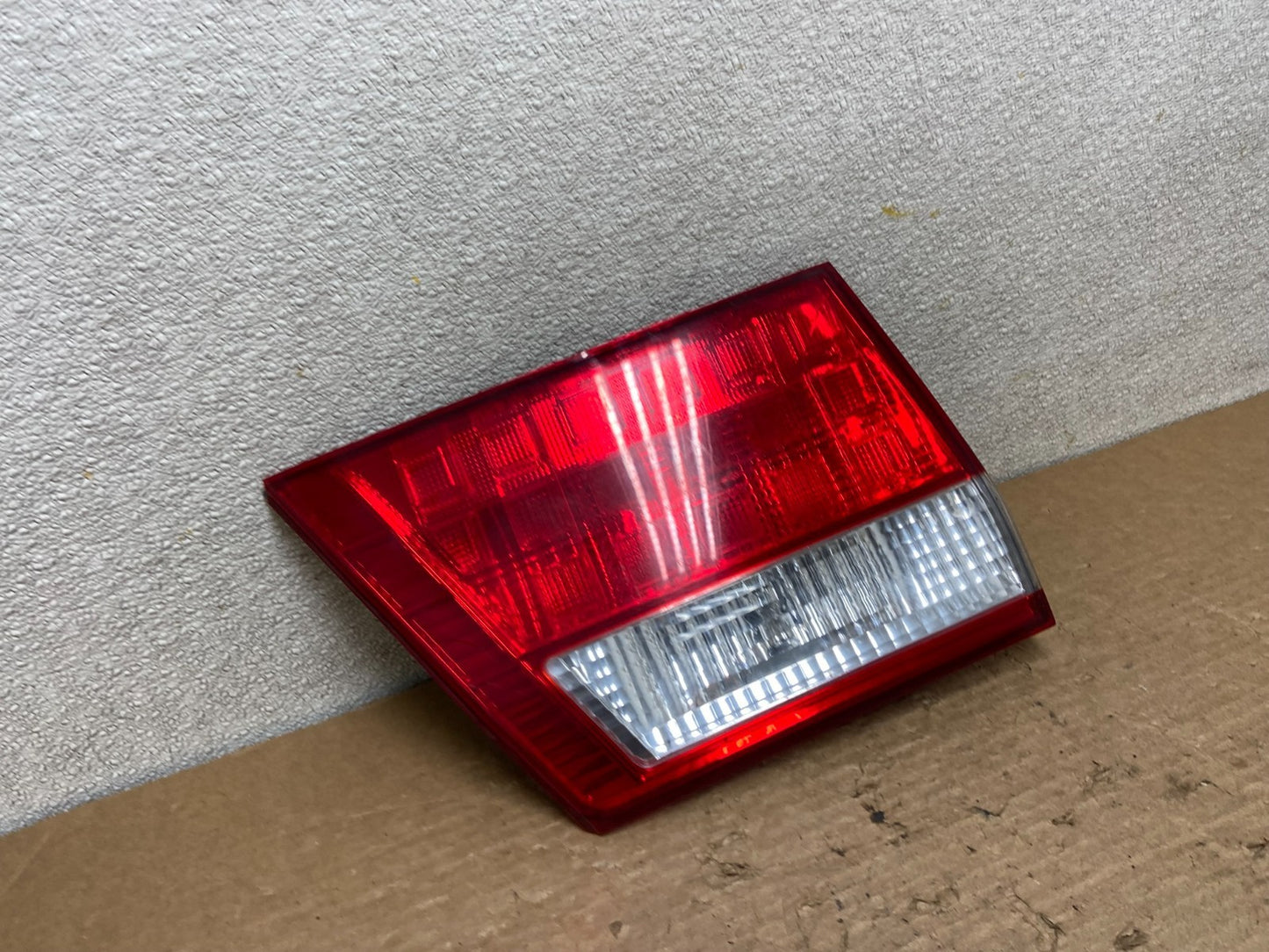 2005 2006 2007 Honda Odyssey Inner Left Driver Lh Tail Light DEPO Z3593 DW2