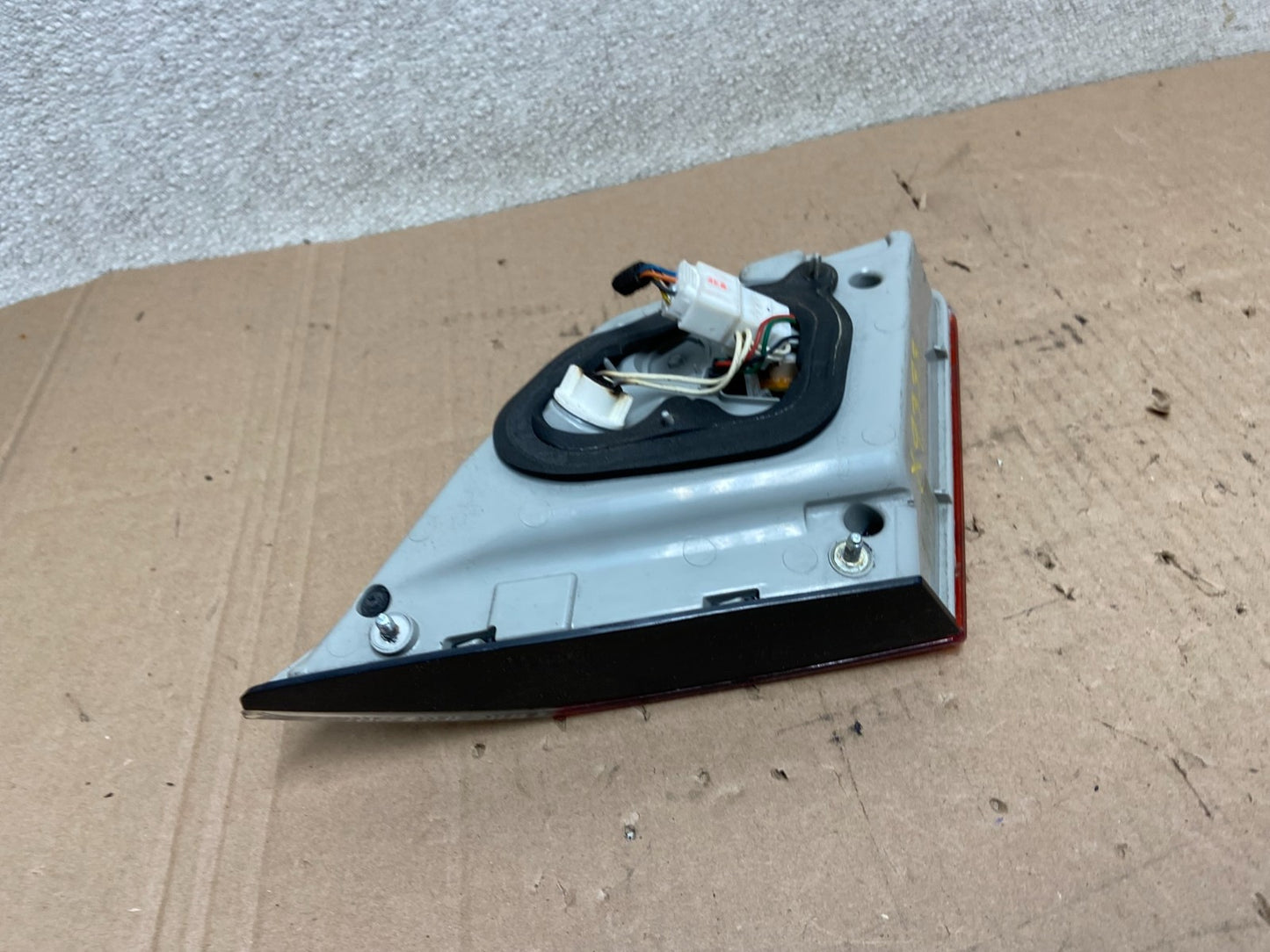 2009-2011 Hyundai Genesis Sedan Right Passenger Inner Tail Light X9333 DW5