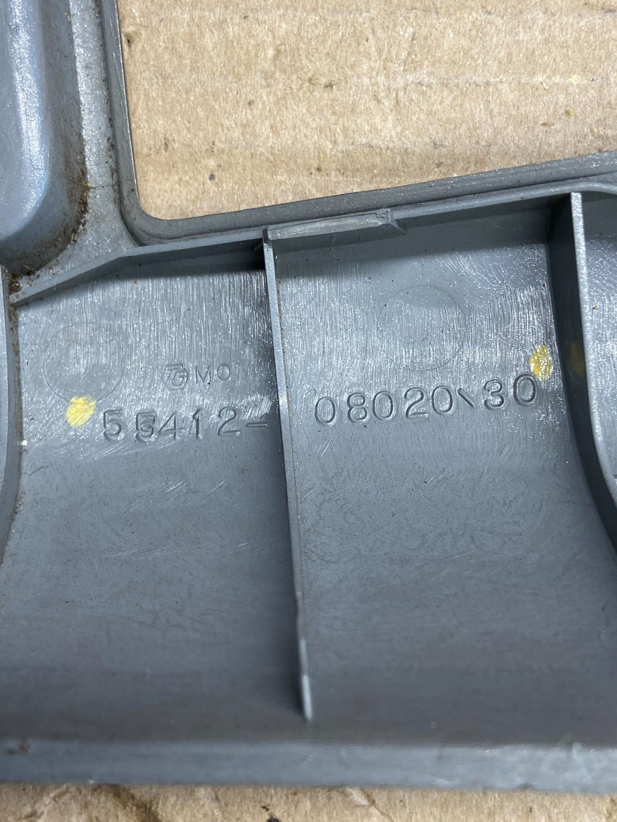 2001-2003 Toyota Sienna Center Console Dash Radio Bezel Trim AH3581 DG4