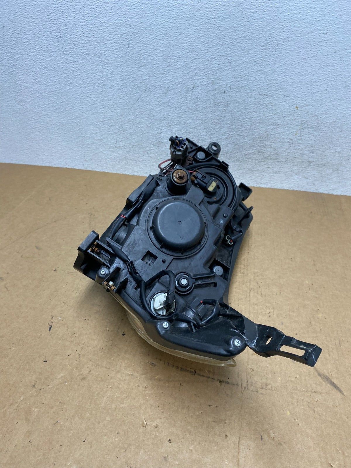 2009 - 2013 Subaru Forester Right Passenger Side Halogen Headlight AE4819 DW6