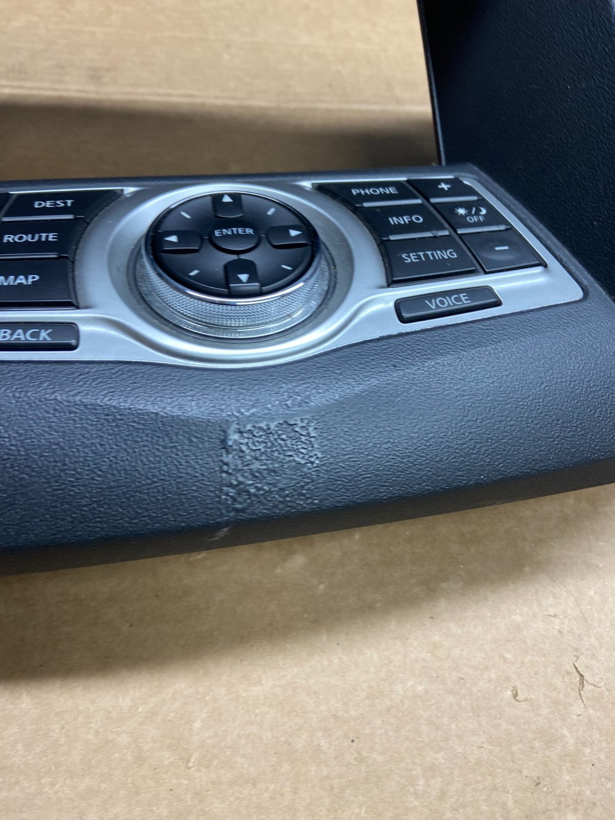 2011 2012 2013 Nissan Maxima Radio Audio Panel Control Bezel Trim  W6423 DG1