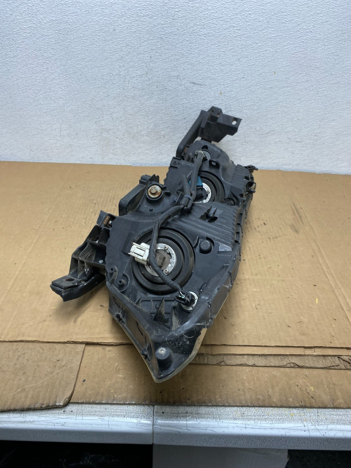 2008 to 2012 Honda Accord Sedan Right Passenger RH Headlight AD1101 DW7