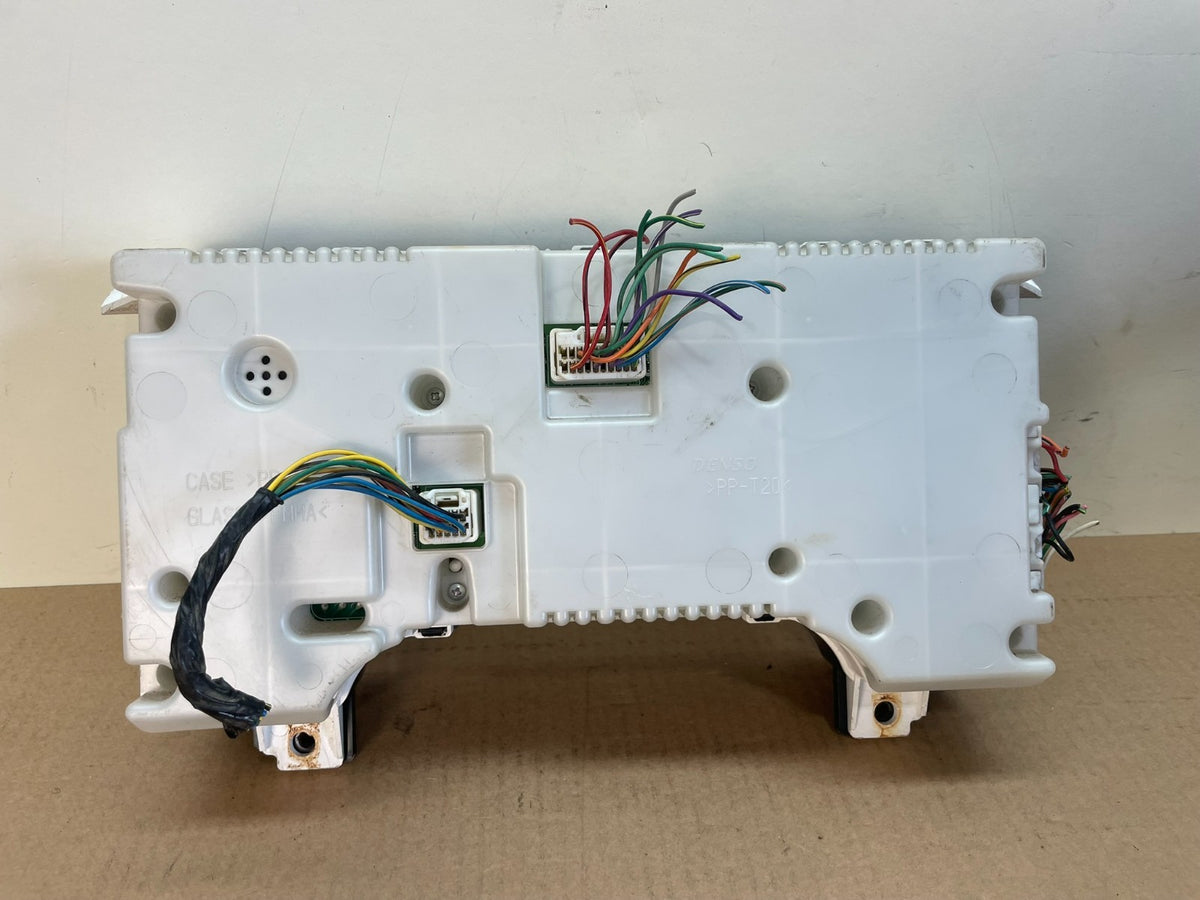 2003 to 2006 Mitsubishi Fuso Speedometer Cluster Gauge 157530-4830 ai4328 DG8