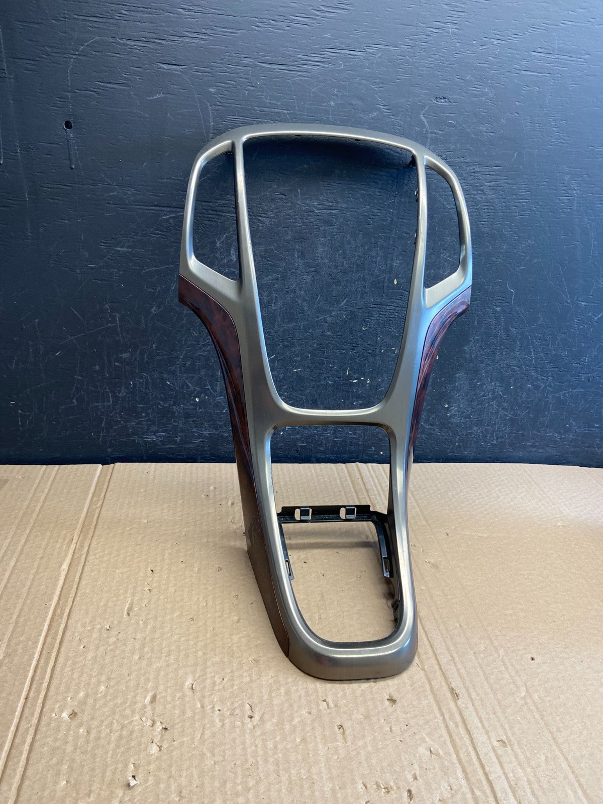 2012 to 2016 Buick Verano Center Console Gear Shift Shifter Trim Bezel AF6174 DG0