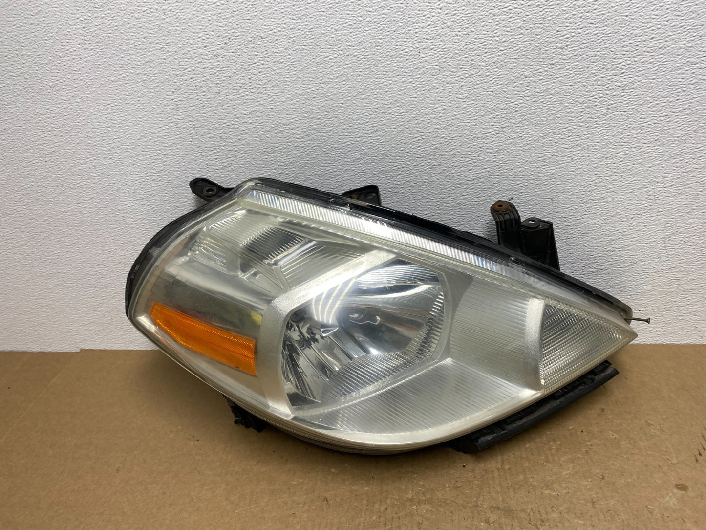 2008 to 2012 Nissan Versa Headlight Right Passenger Rh Side AC1350 DW0