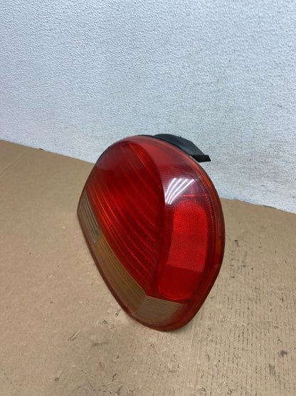 1999 2000 2001 Hyundai Sonata Right Passenger Rh Side Tail Light AD8018 LK1