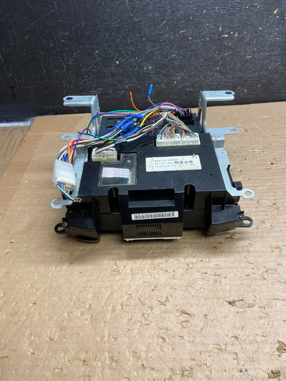 2001 to 2003 Toyota Highlander Climate Control Heater Radio Bezel AG85255