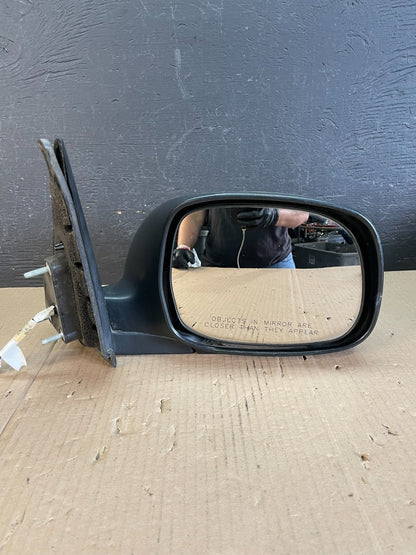 2001 to 2006 Toyota Sequoia Right Passenger View Door Mirror AD8657 DW9