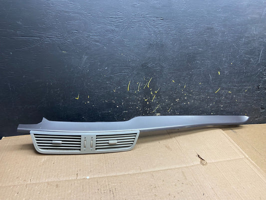 2009 to 2014 Volkswagen Routan Dash Center Trim Bezel Panel Vents y2523 DG0
