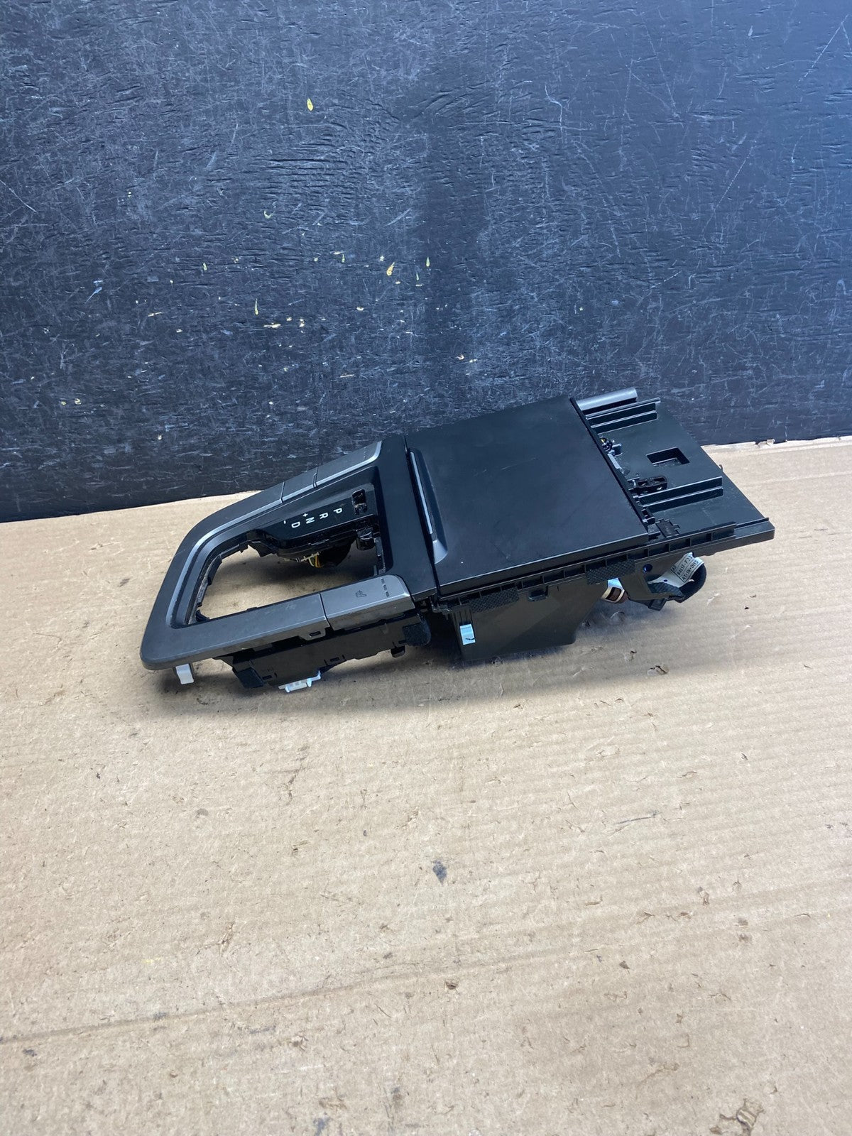 2017 - 2018 Hyundai Elantra Shifter Bezel Center Console Storage AH5429 DG2