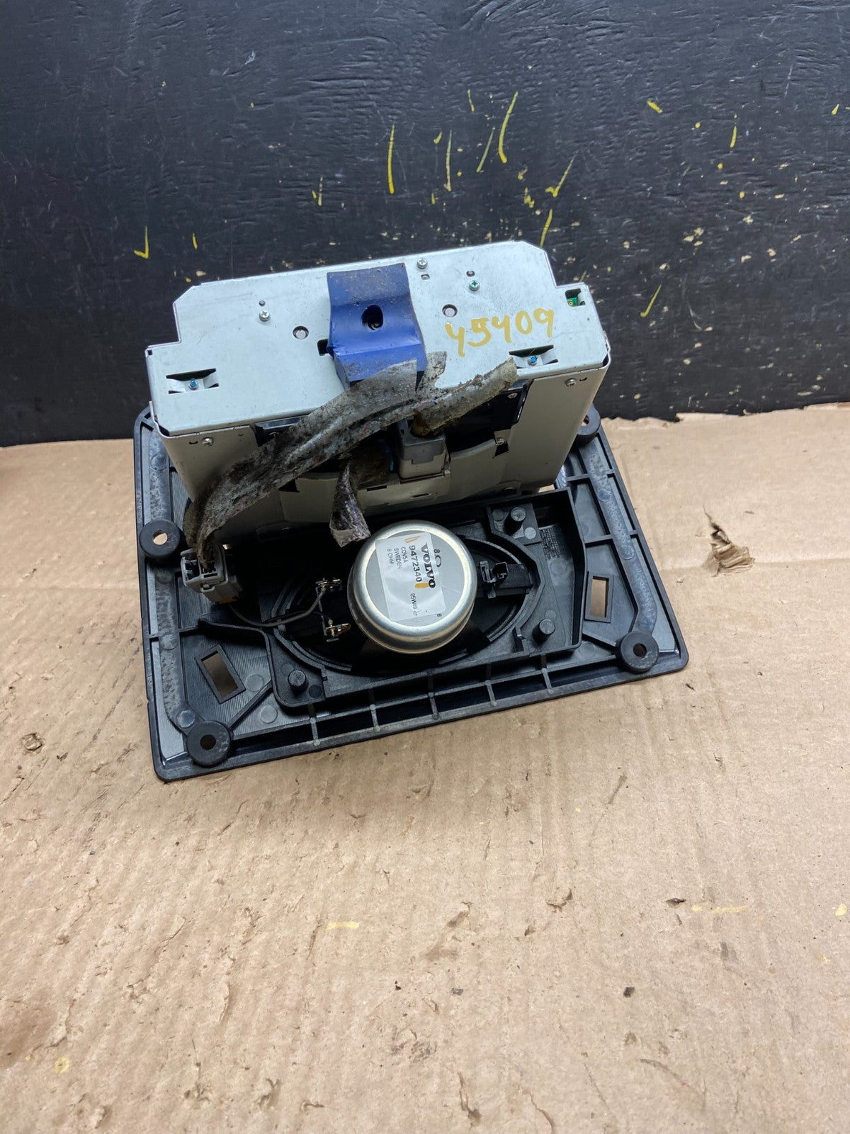 2003 to 2009 Volvo XC90 Navigation System 306562451 Y54094