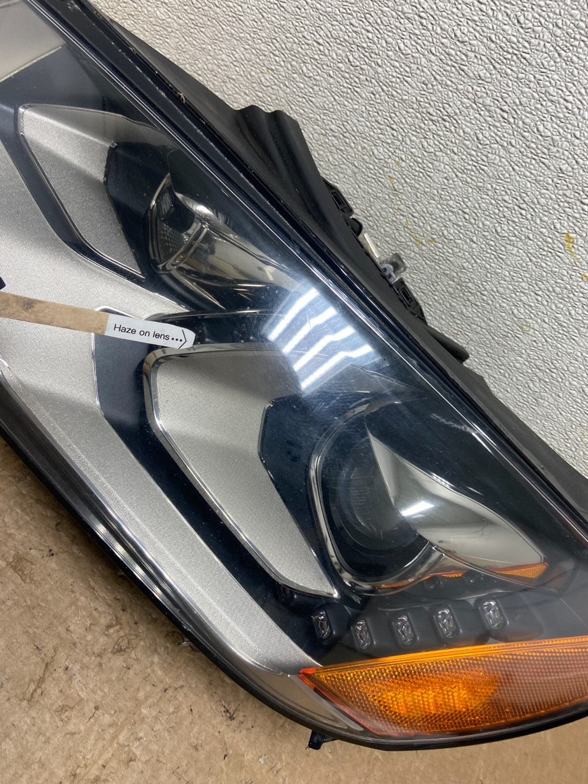 2011 - 2014 Volkswagen Touareg Left Driver LH Xenon Headlight Oem aa3852 DG4