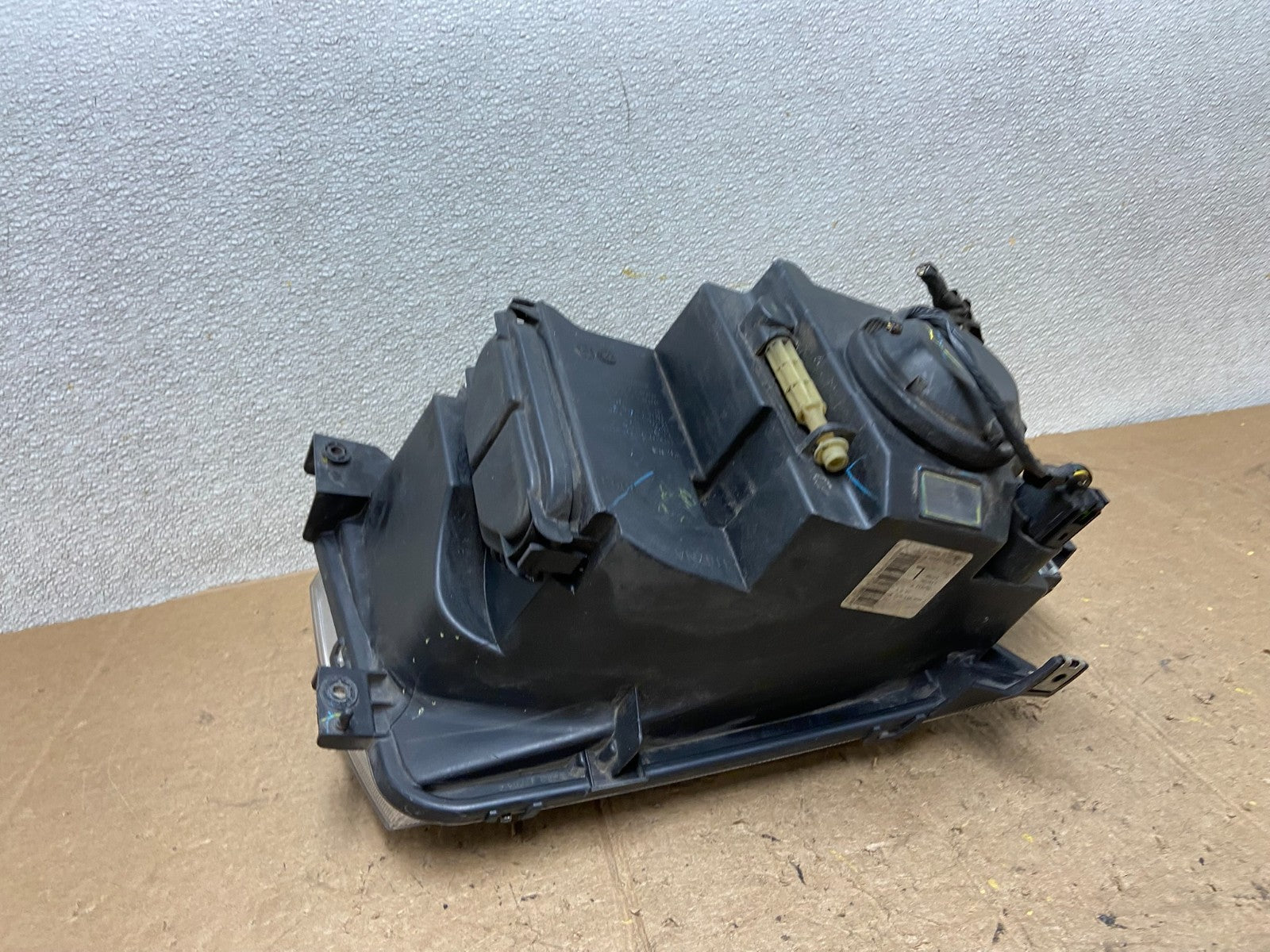 Xenon 2007 to 2010 Lincoln MKX Headlight Left Driver LH Side AD1185 DW8