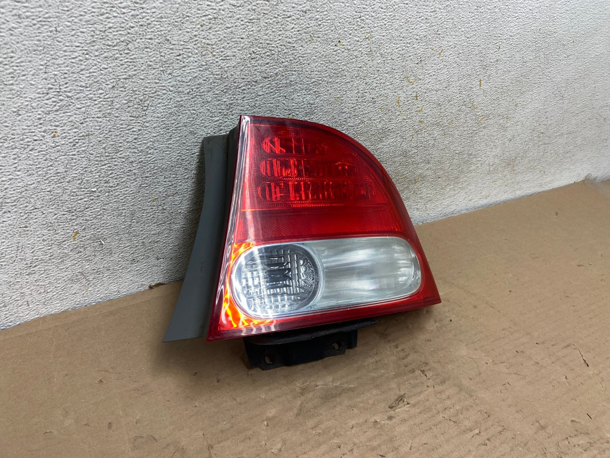2009 2010 2011 Honda Civic Right Passenger Side Tail Light AH9498 LK2