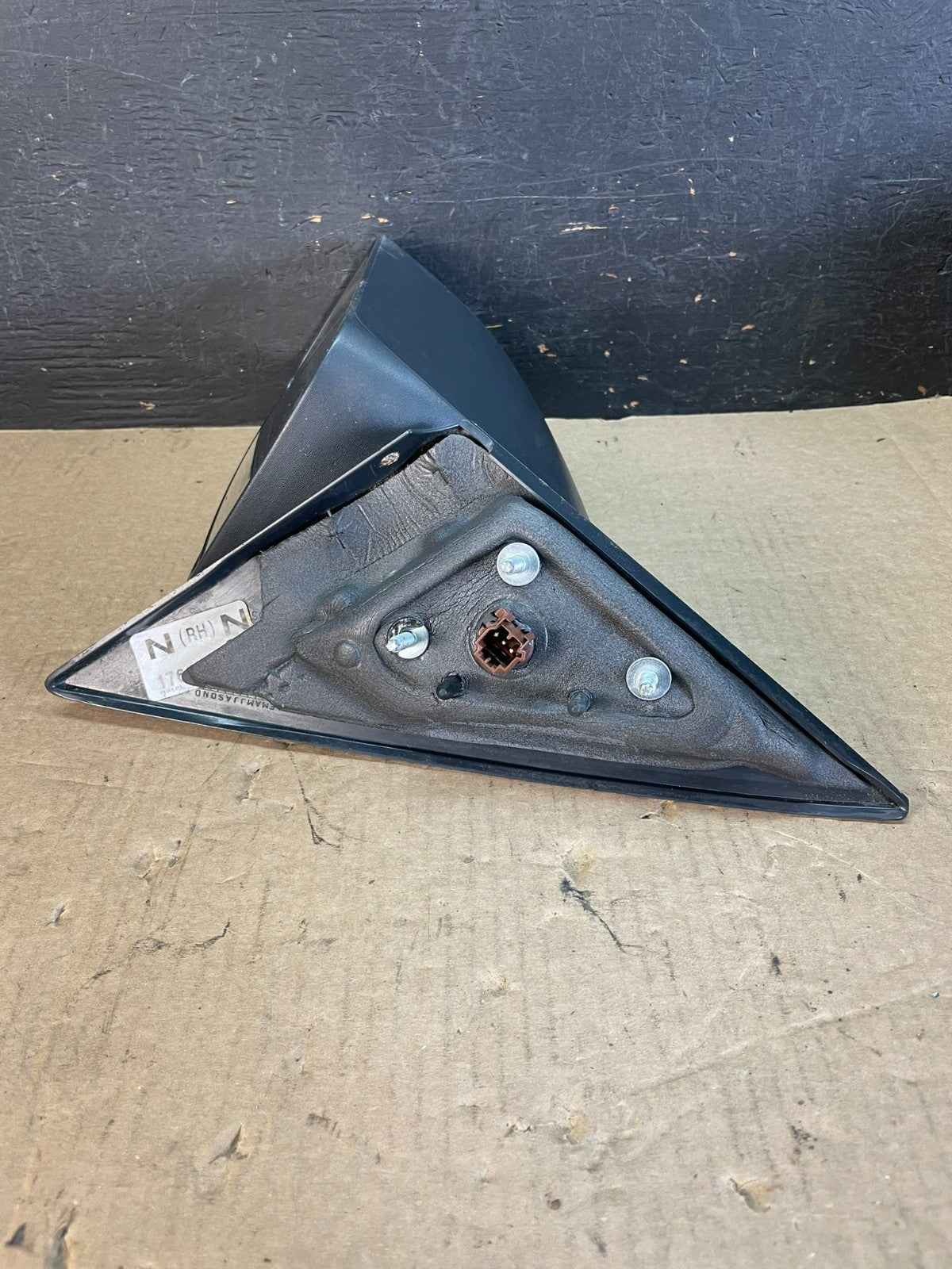 2005 to 2009 Ford Mustang Passenger Right Side View Mirror AF5392 DW4