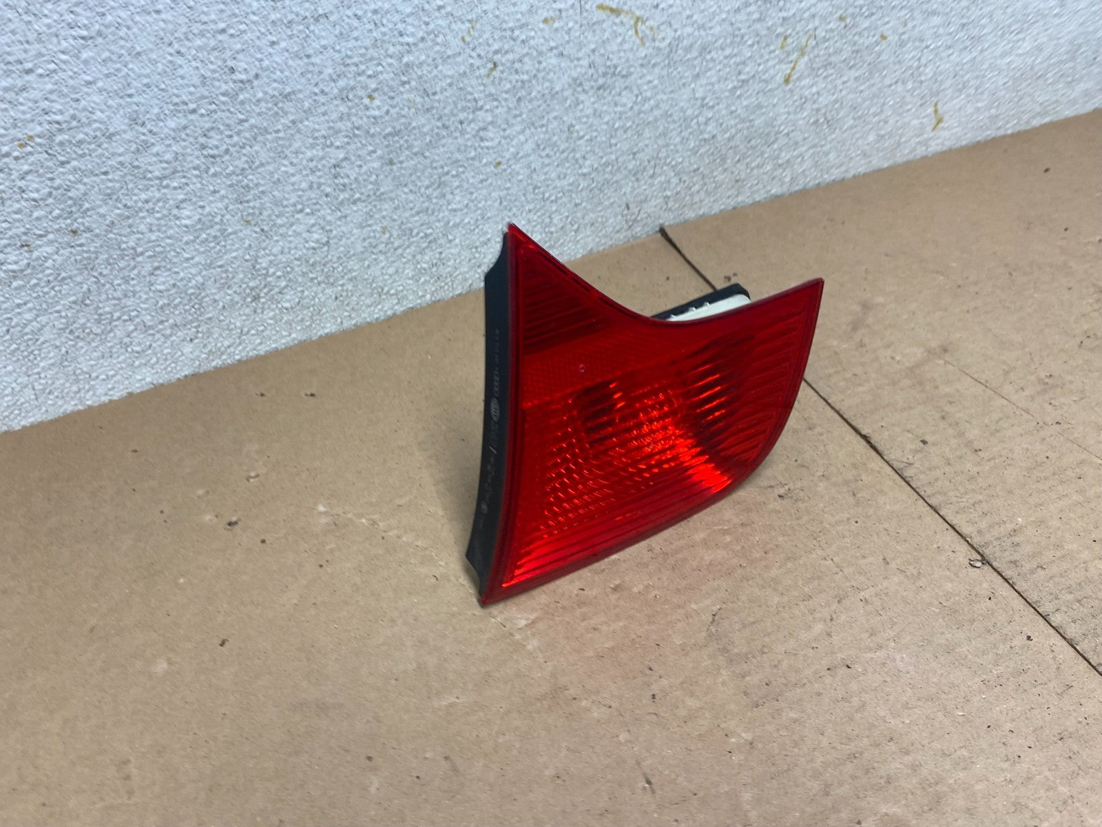 2004-2008 Audi A4 Sedan Right Passenger RH Side Inner Tail Light OEM P2302 DW2