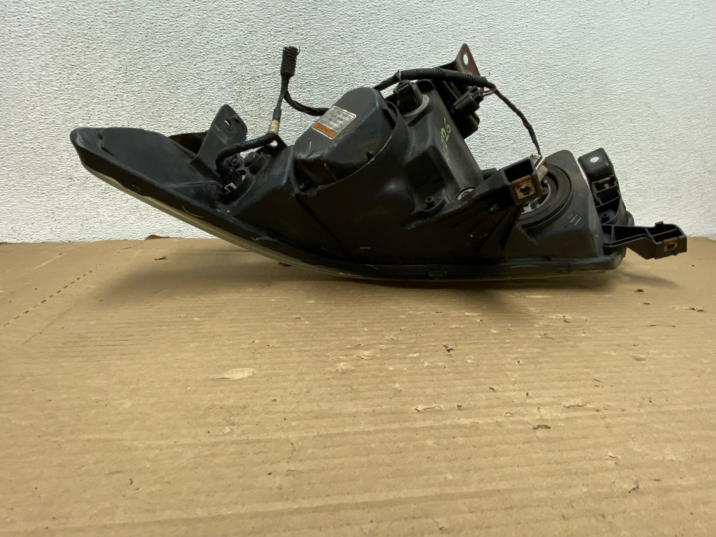 2004 2005 2006 Acura TL Headlight Right Passenger Side Xenon HID AG8126 DW4