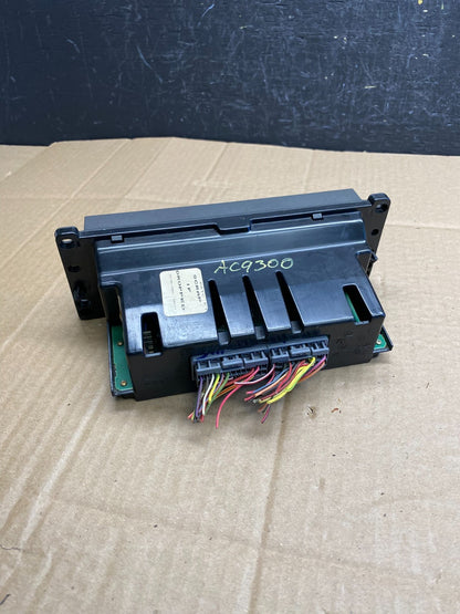 2003 to 2006 Lincoln Town Car Climate Control Panel AC9300 DG3