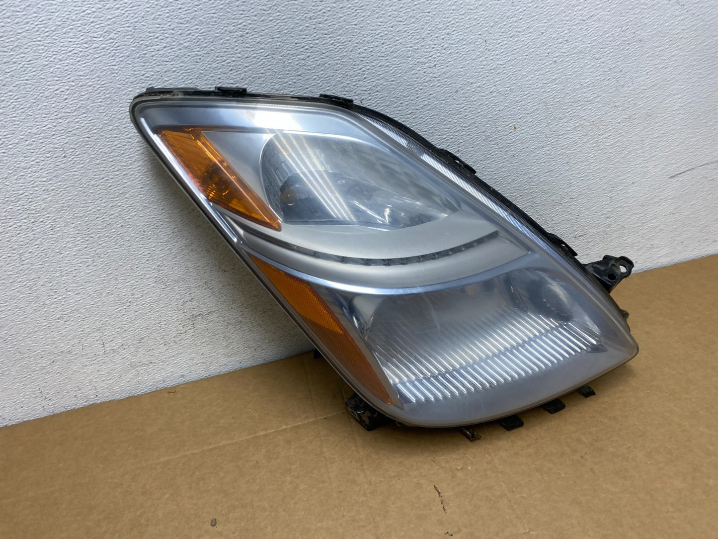 2006-2009 Toyota Prius Right Passenger Rh Side Headlight Xenon HID AD5284 DW2