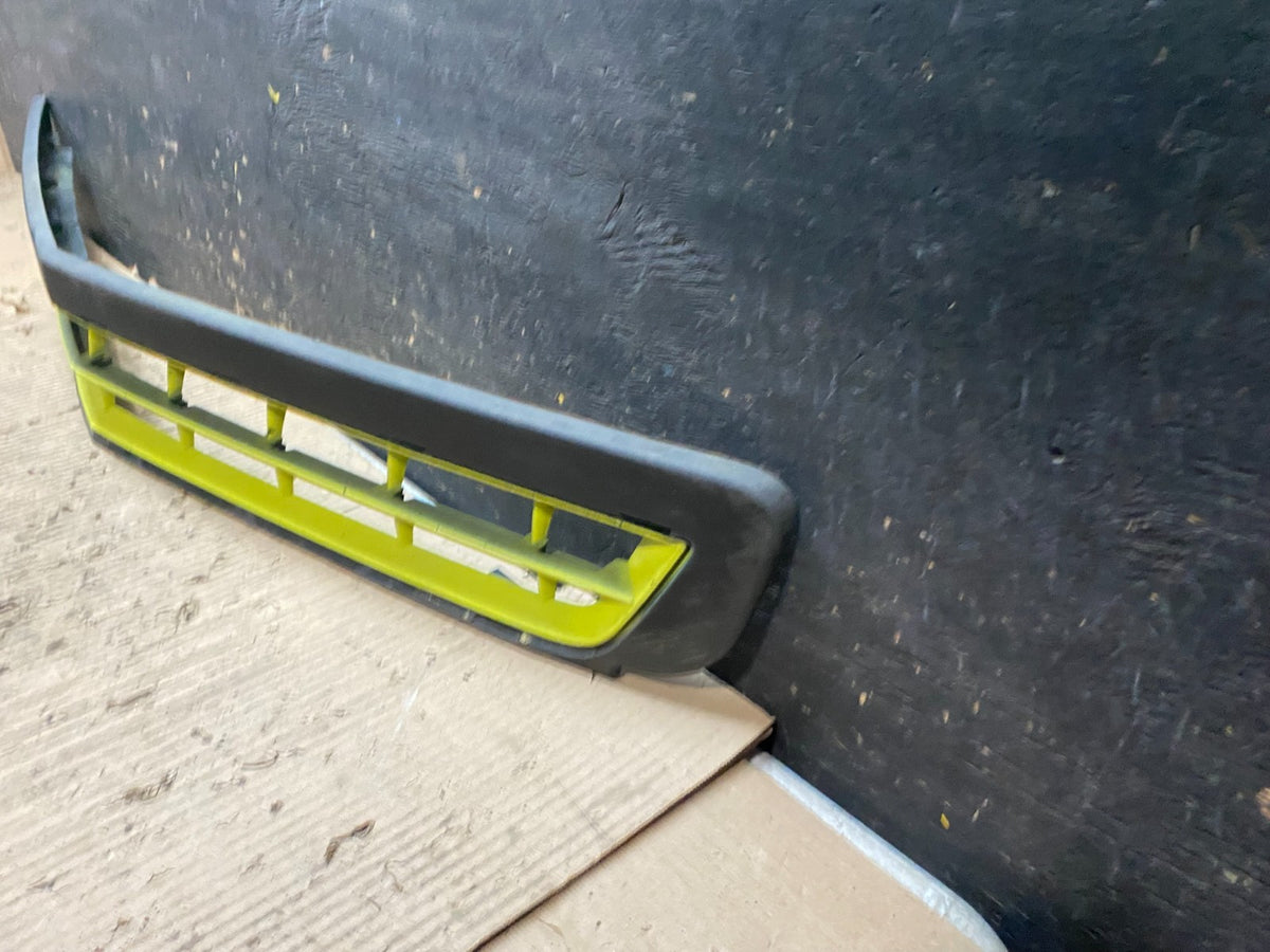 2010-2012 Chevrolet Camaro Front Lower Grill Grille V4285 DG1