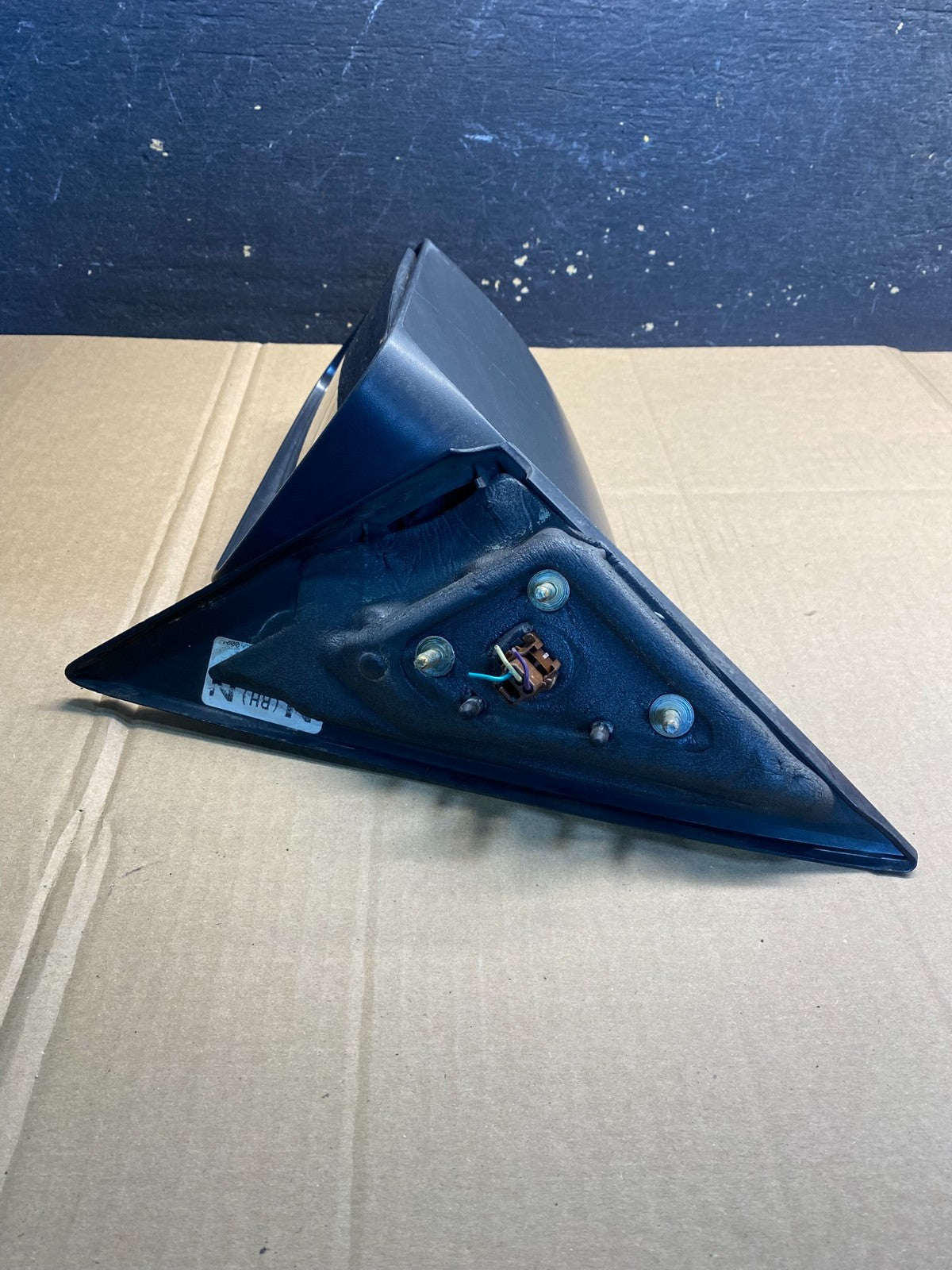 2005 to 2009 Ford Mustang Passenger Right Side View Mirror OEM AB0782 MS5