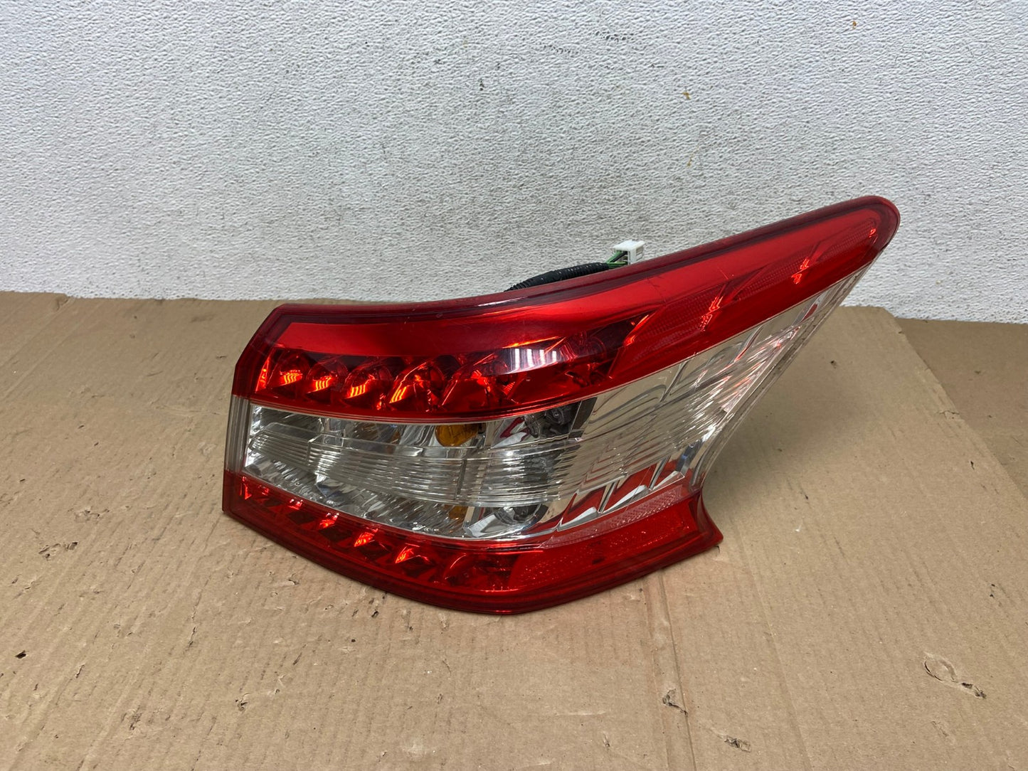 2013 2014 2015 Nissan Sentra Led Right Passenger Side Tail Light AE8972 LK0