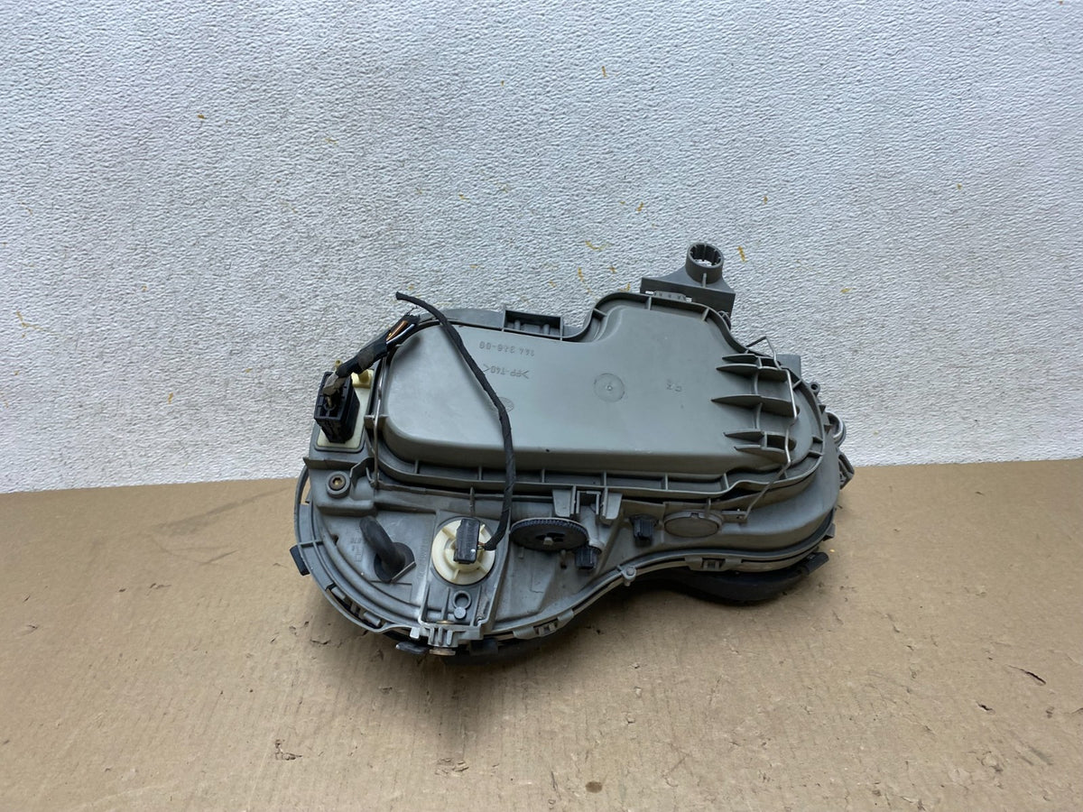 1996-1999 Mercedes E E320 E430 Right Passenger RH Side Headlight AH7625 DW3