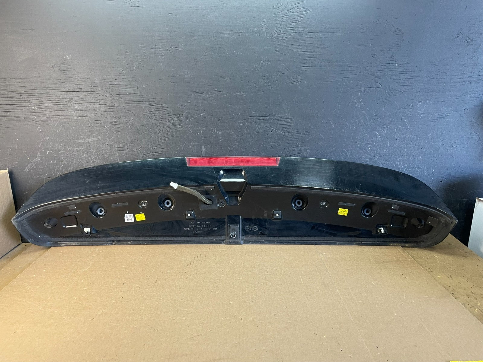 2007 to 2012 Hyundai Veracruz Spoiler Wing Black ad0060 DG7