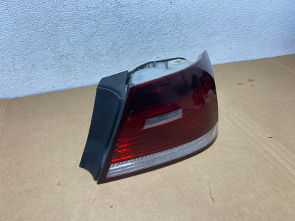 2007 to 2010 BMW M3 328i 335i Coupe Right Passenger RH Tail Light AD2568 DW2