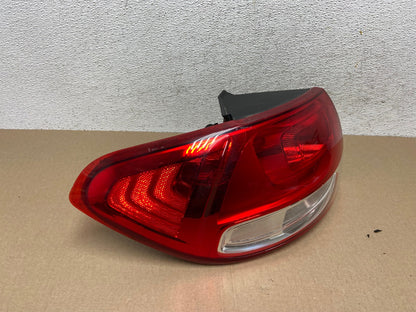 2016 2017 2018 Kia Sorento Left Driver LH Tail Light AF5760 LK2