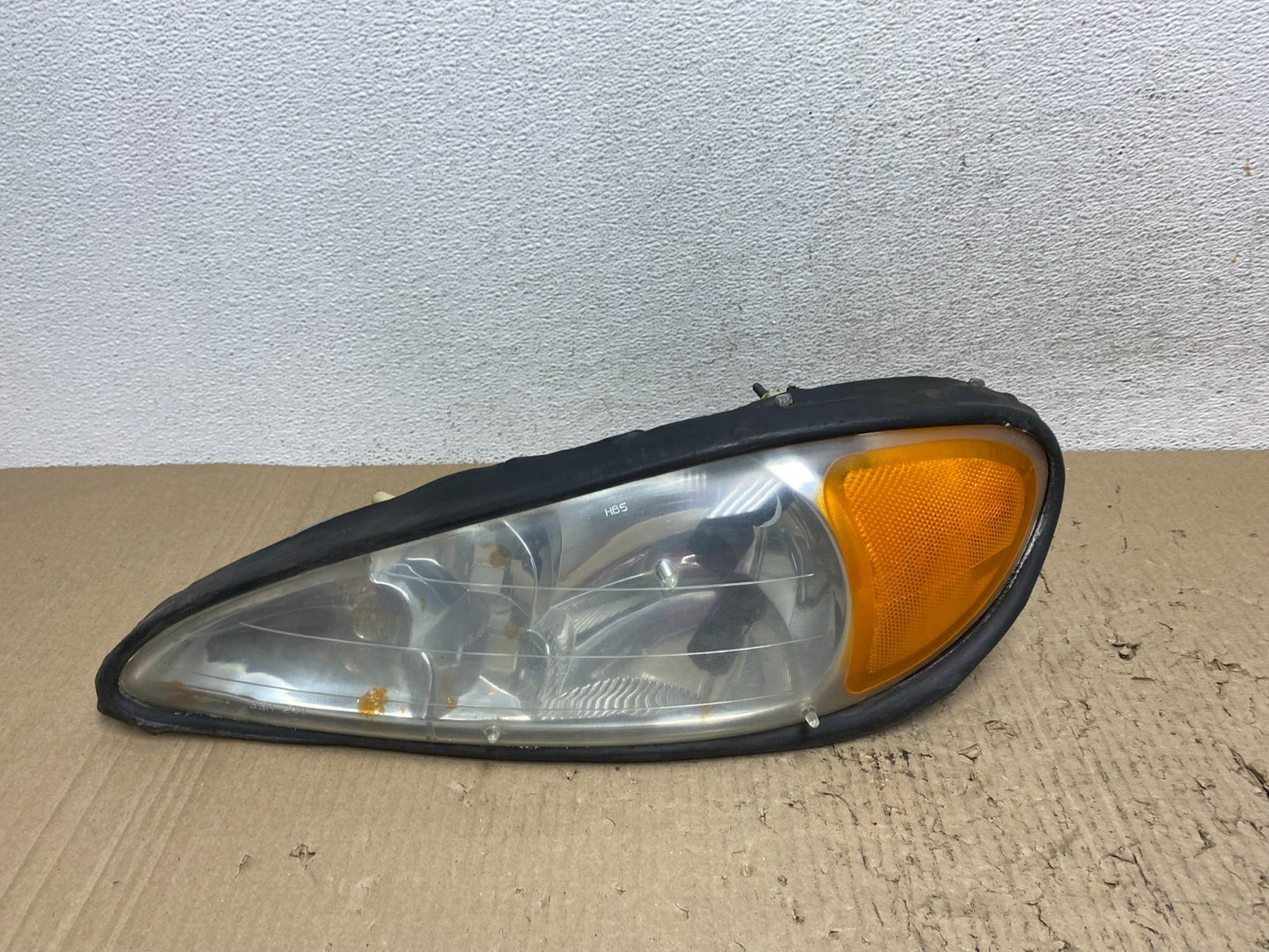 1999 to 2005 Pontiac Grand Am Left Driver LH Headlight AF2920 DW0