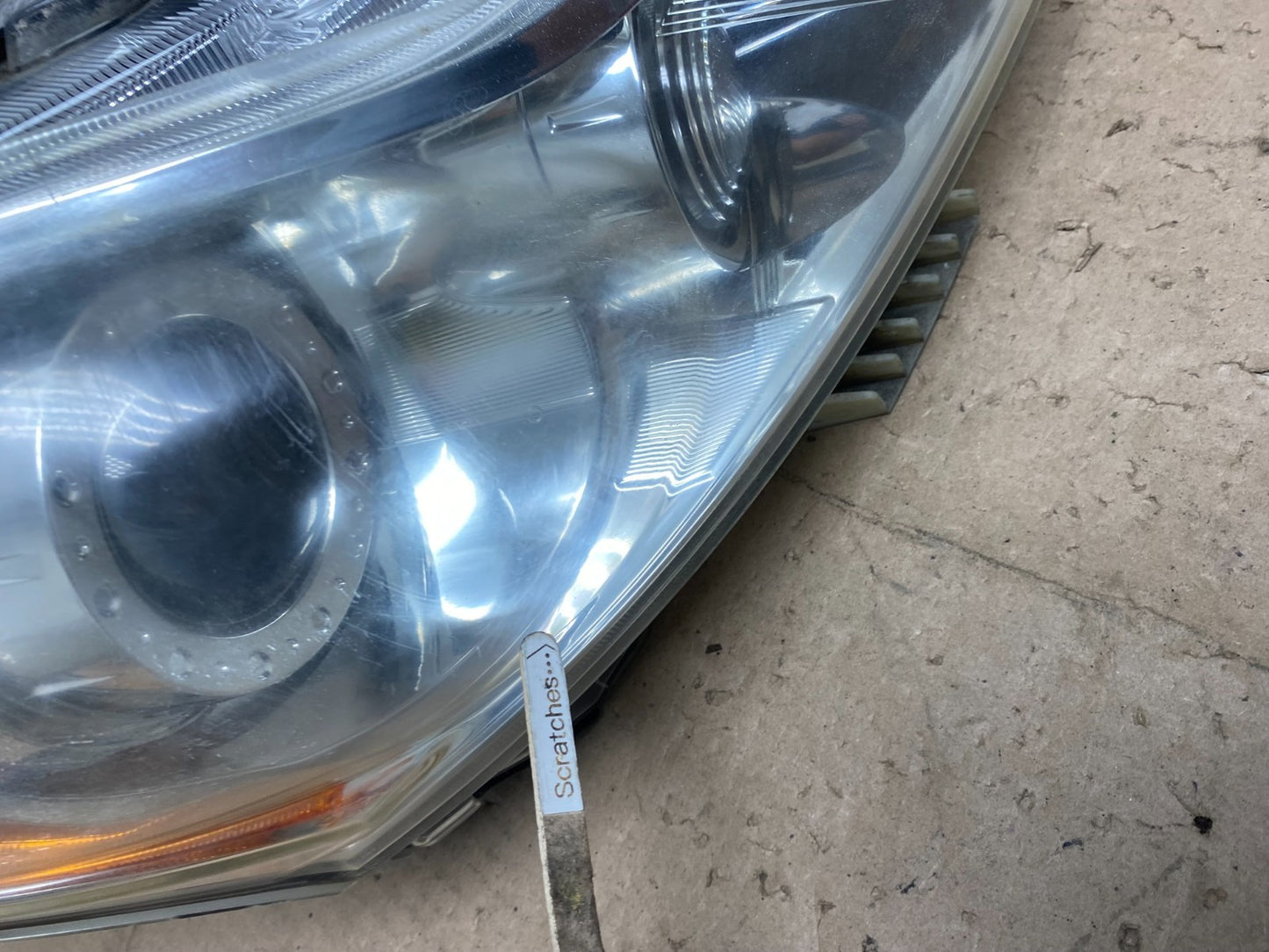 2010-2012 Infiniti G37 Right Passenger Side Xenon HID Headlight AG5648 DW3