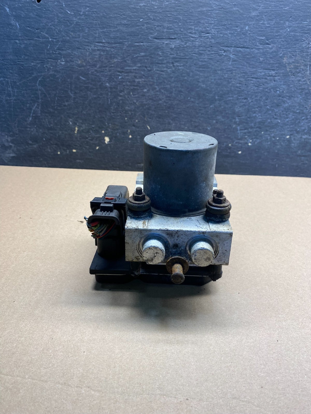 2004 2005 2006 Cadillac Escalade ABS Pump Anti Lock Brake Module ai7175 DG2