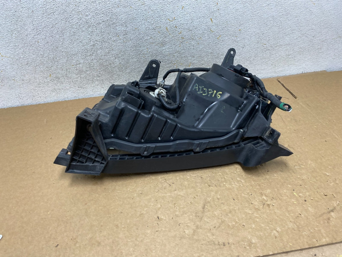 2013 to 2015 Honda Pilot Right Passenger RH Side Halogen Headlight AI3716 DW7
