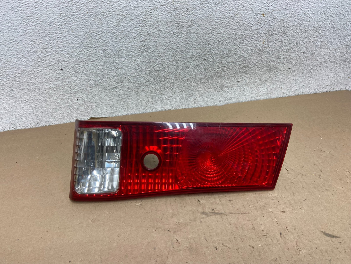 2000-2001 Toyota Camry Tail Light Right Passenger Rh Side Inner AG40970