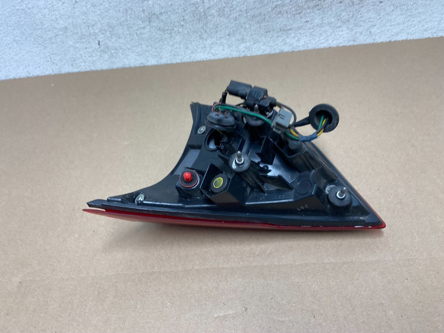 2017 - 2020 Nissan Rogue Inner Left Driver LH Side Tail Light AG5700 DW4
