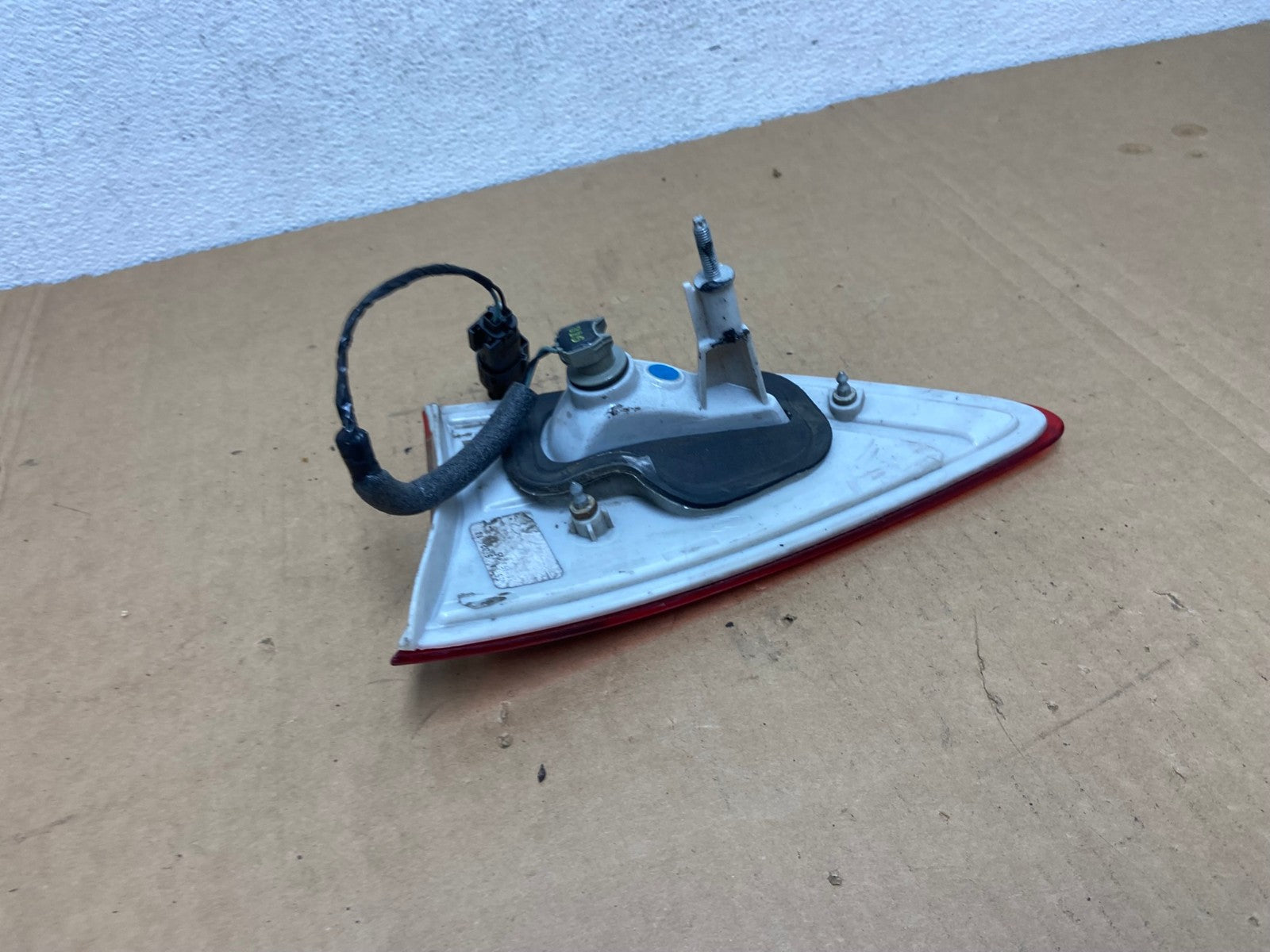 2013 to 2016 Ford Escape Left Driver LH Side Inner Tail Light AAD2646 LK4