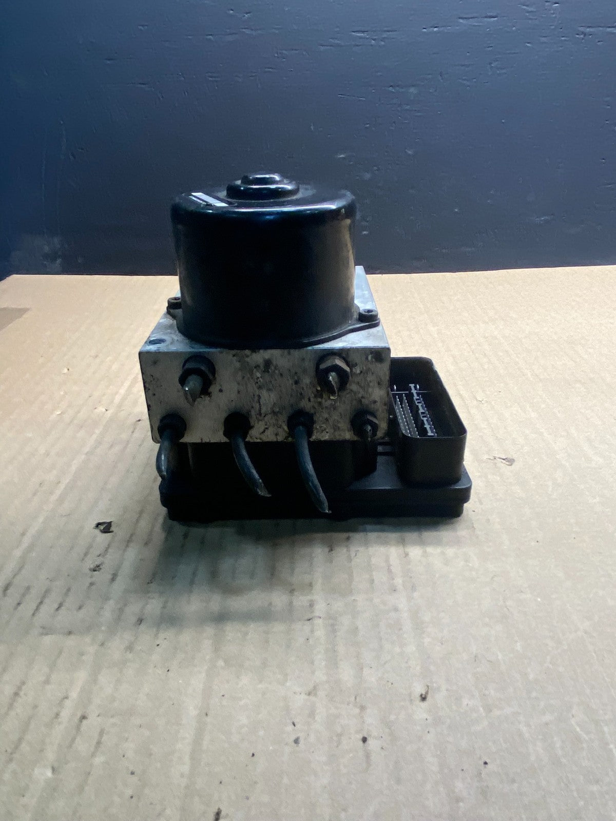 2004 - 2009 Nissan Armada Titan ABS Anti Lock Brake Pump Module Oem AC0444 DG2