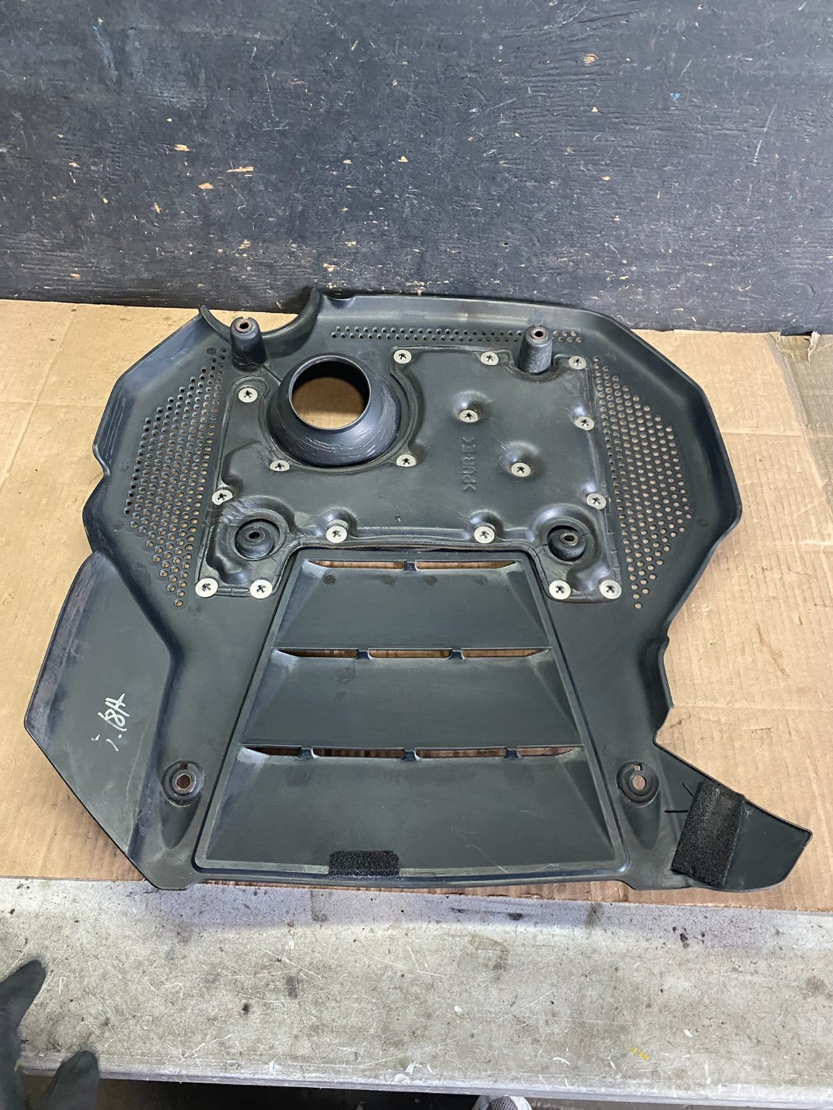 2006 to 2010 Hyundai Azera V6 Engine Motor Shield Cover OEM q0547 DG4