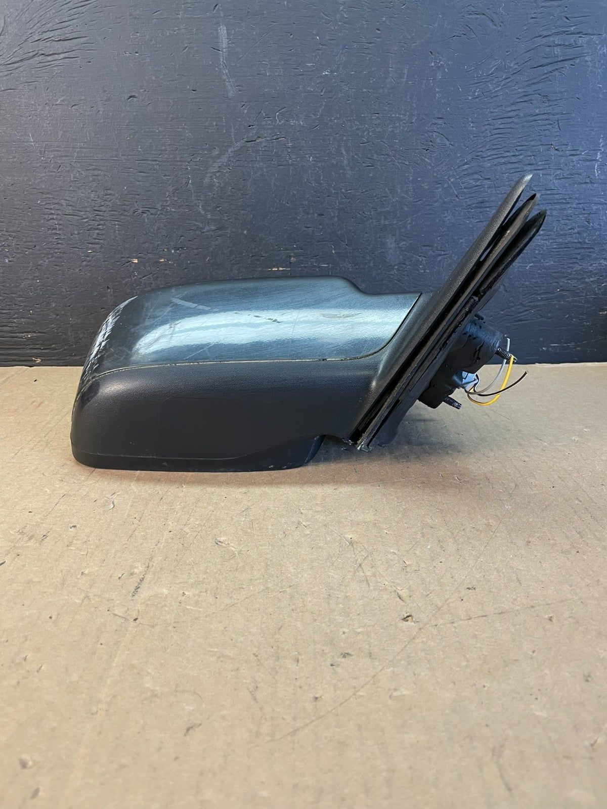 2006 to 2010 Ford Fusion Milan Right Passenger View Door Mirror AD5616 DW3