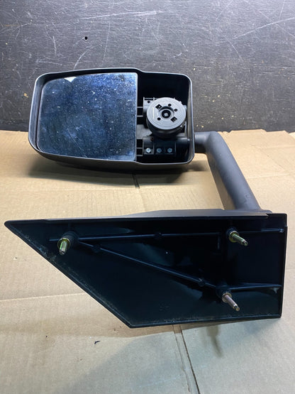 2005 Chevrolet Express G3500 G4500 Right Passenger RH View Mirror Y3554 MS1