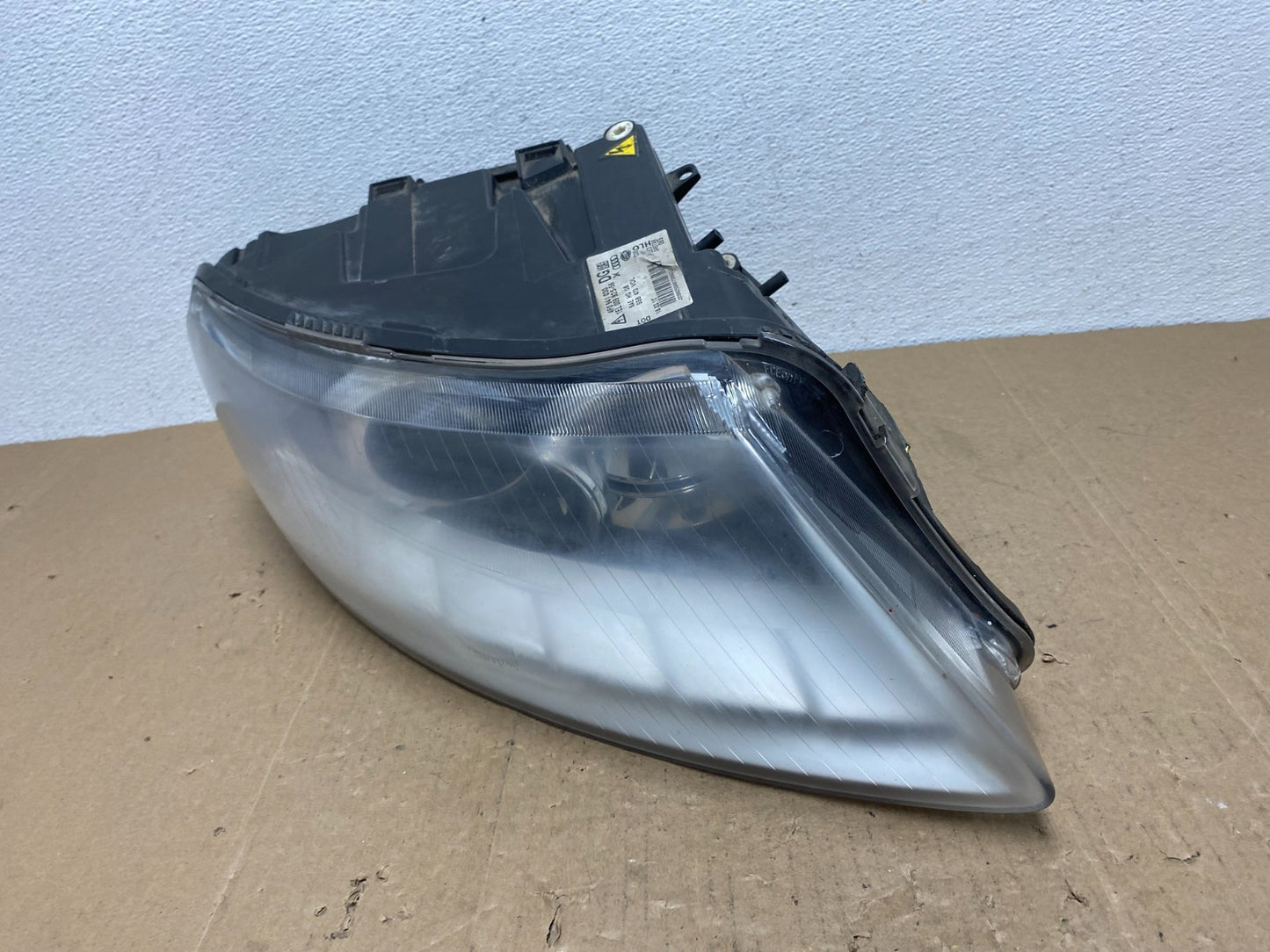 2009-2011 Audi A6 Right Passenger RH Side Headlight Xenon HID AC5768 DW1
