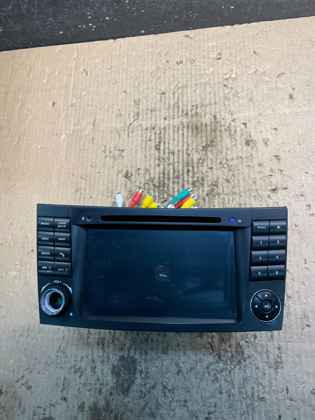 2006 to 2008 Mercedes Benz E Class AM FM Radio w/ Display Aftermarket V0856 PS0