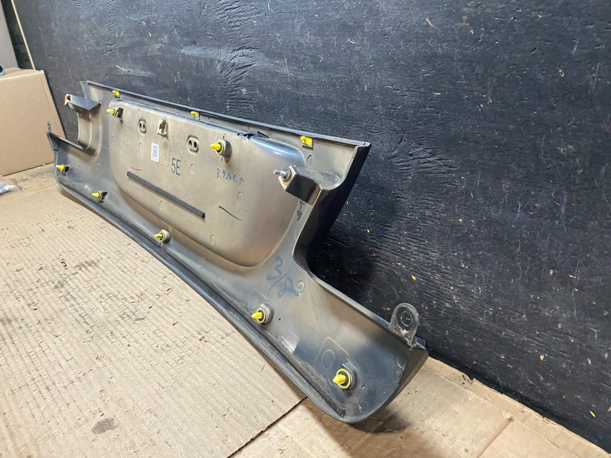 2007-2011 Lexus GS350 Trunk License Plate Trim Panel Cover 76801-30140 V2540 DG7