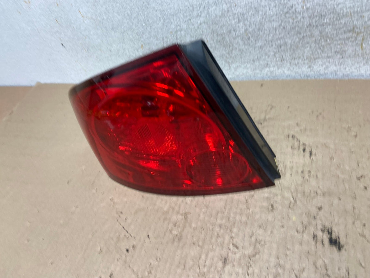 2004 2005 2006 Nissan Sentra Left Driver Lh Side Tail Light AI2483 LK1