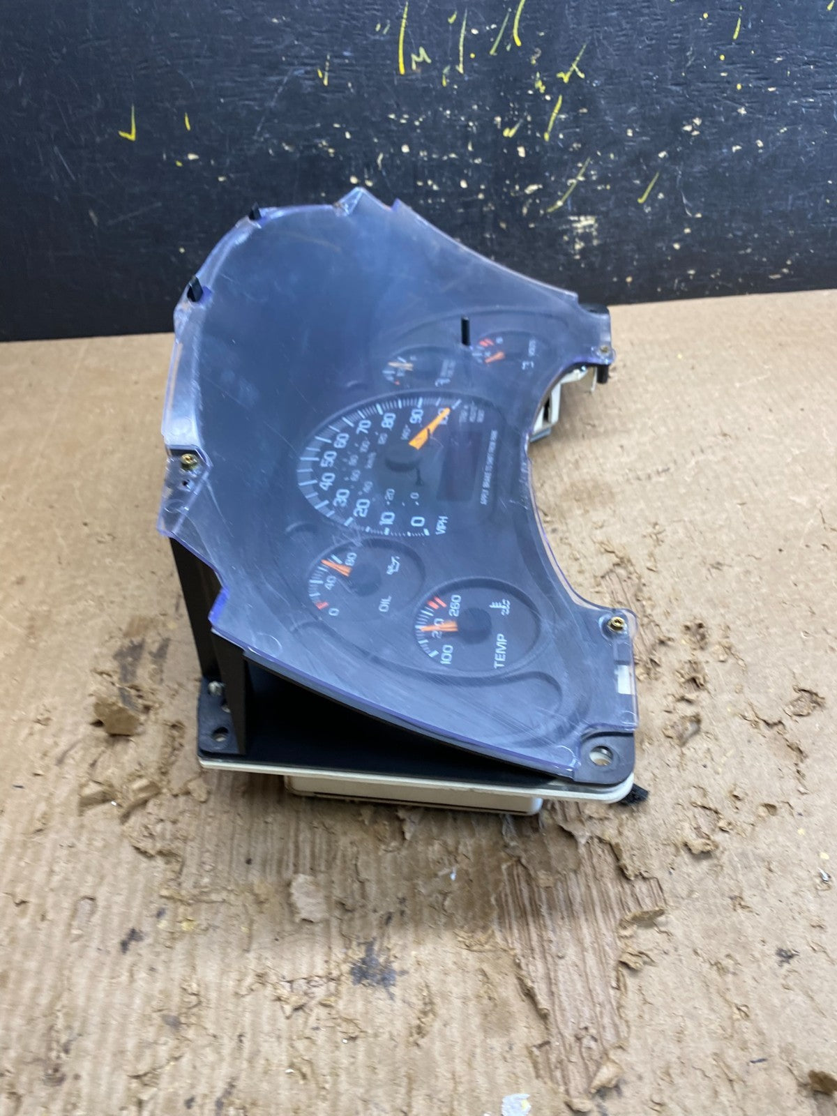 1996 to 2000 Chevrolet Express Speedometer Cluster Gauge Z9853 DG1