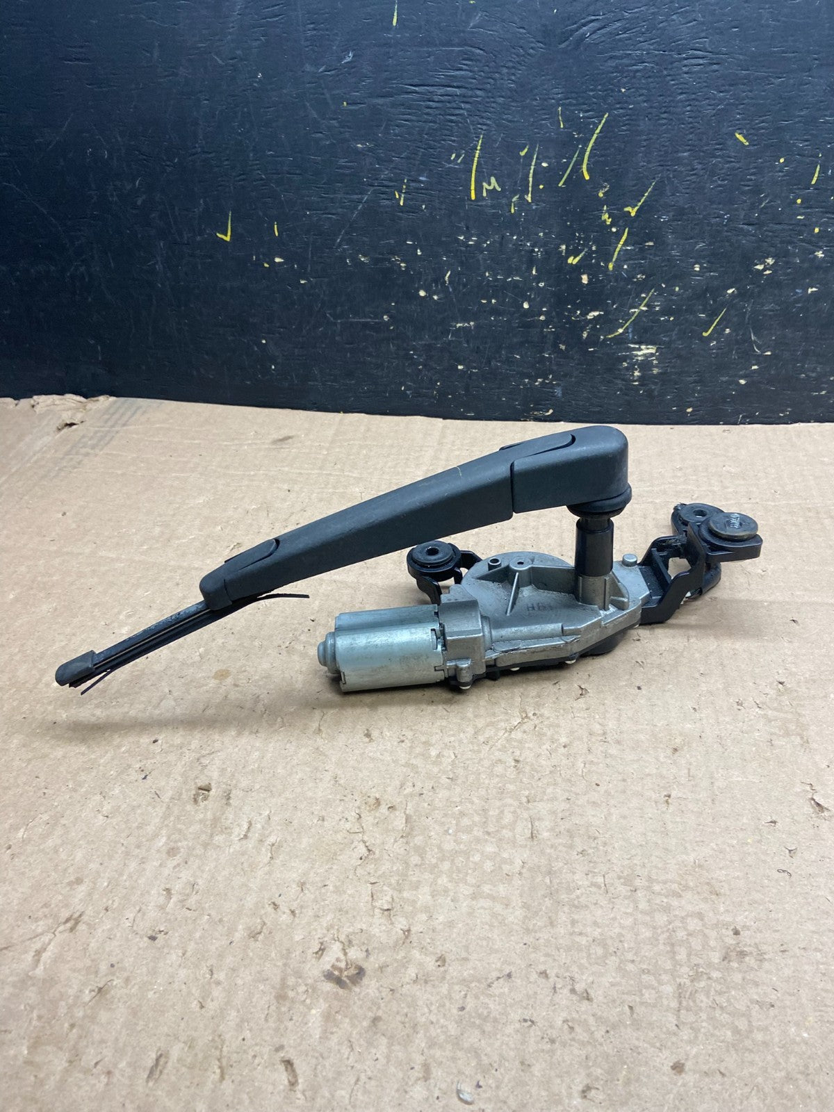 2012 - 2017 Hyundai Veloster Rear Glass Windshield Wiper Motor z1592 DG3