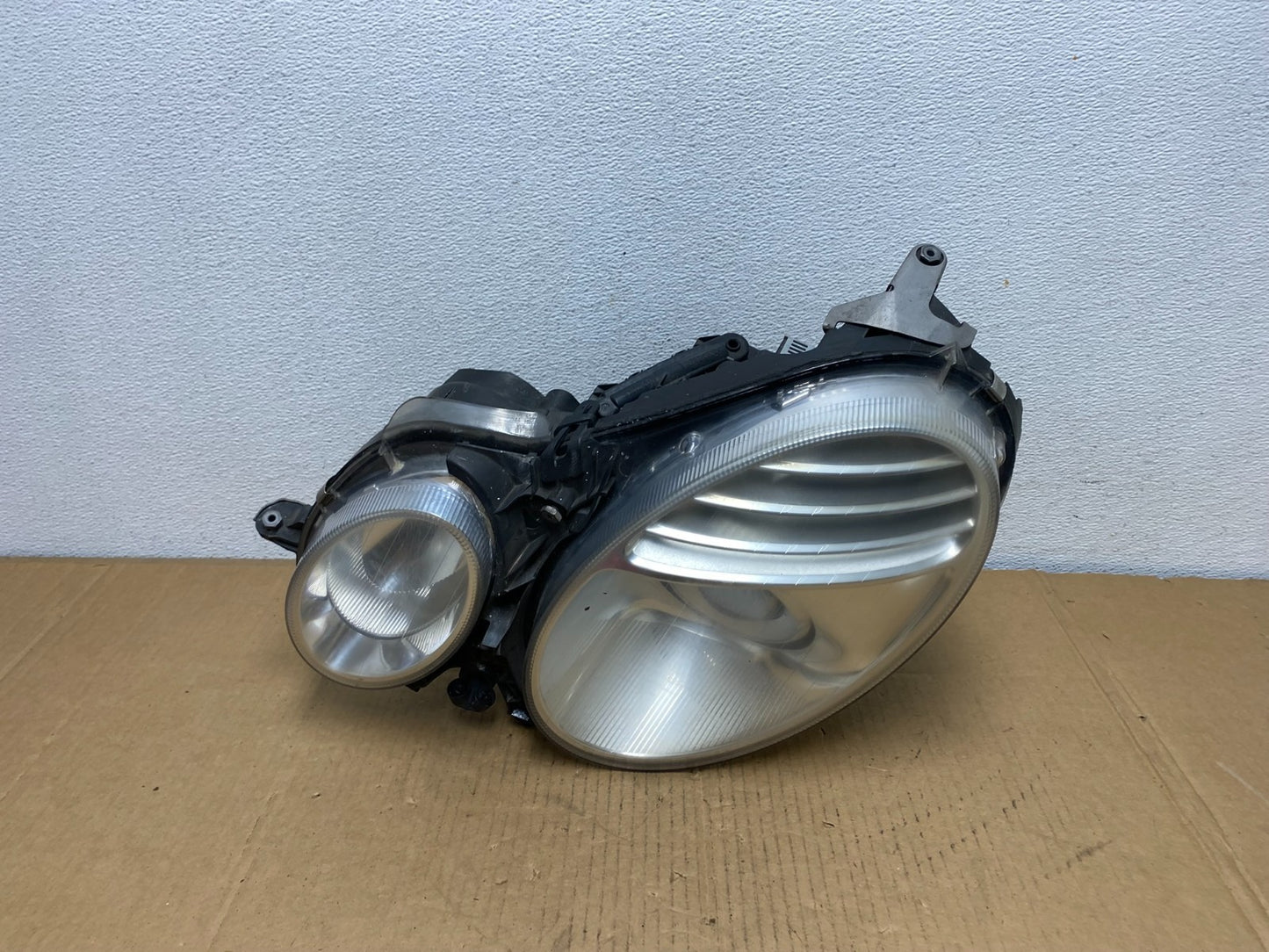 2007 2008 2009 Mercedes E Class Left Driver LH Halogen Headlight AD0800 DW0